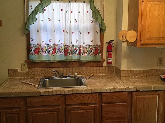 1Fl Kitchen