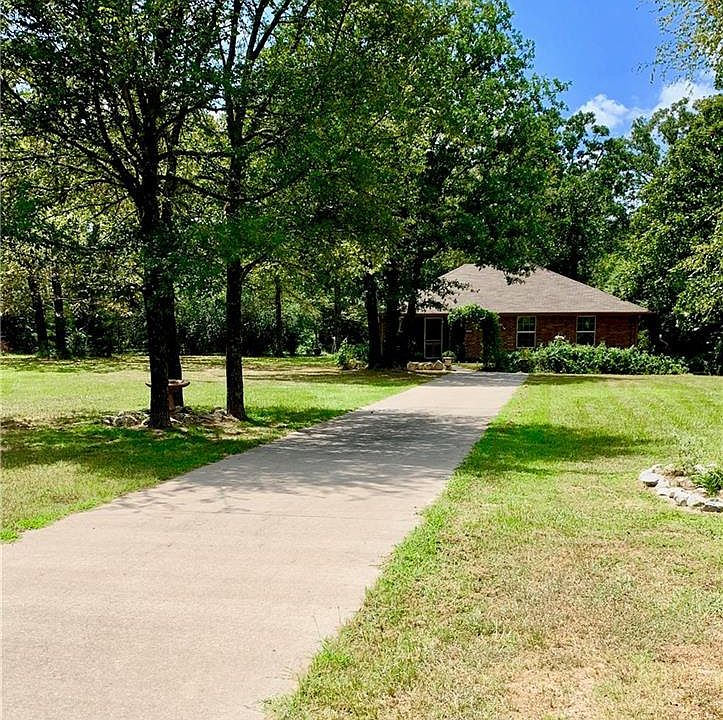 1st image of 1321 Vaughn Dr