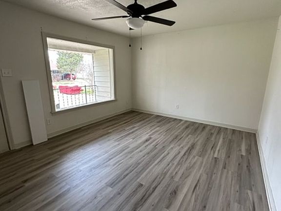 3rd image of 1333 Lillius St
