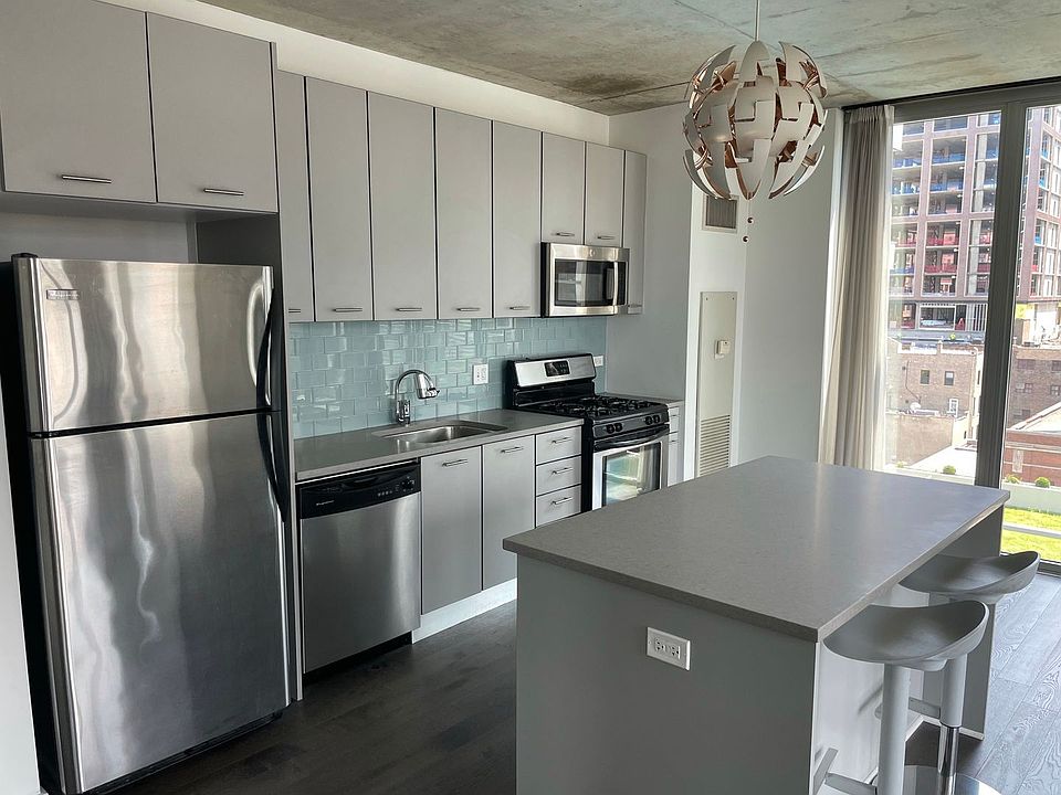 1st image of 659 W Randolph St #714