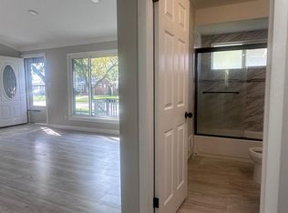 22214 Logue Ave, Warren, MI 48091