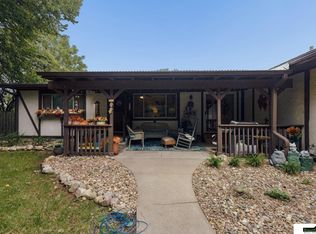 5259 Goldenrod Cir, Lincoln, NE 68512