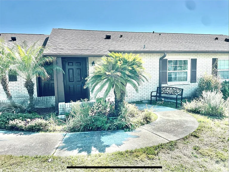10405 Williams Rd — Photo 1