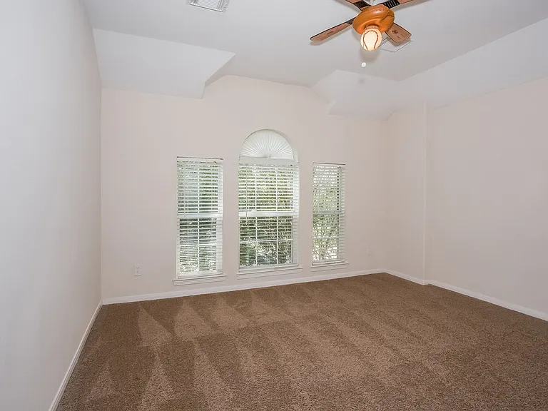 12013 Banks Run Dr — Photo 14