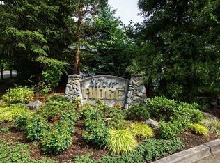 9725 NW Silver Ridge Loop, Portland, OR 97229