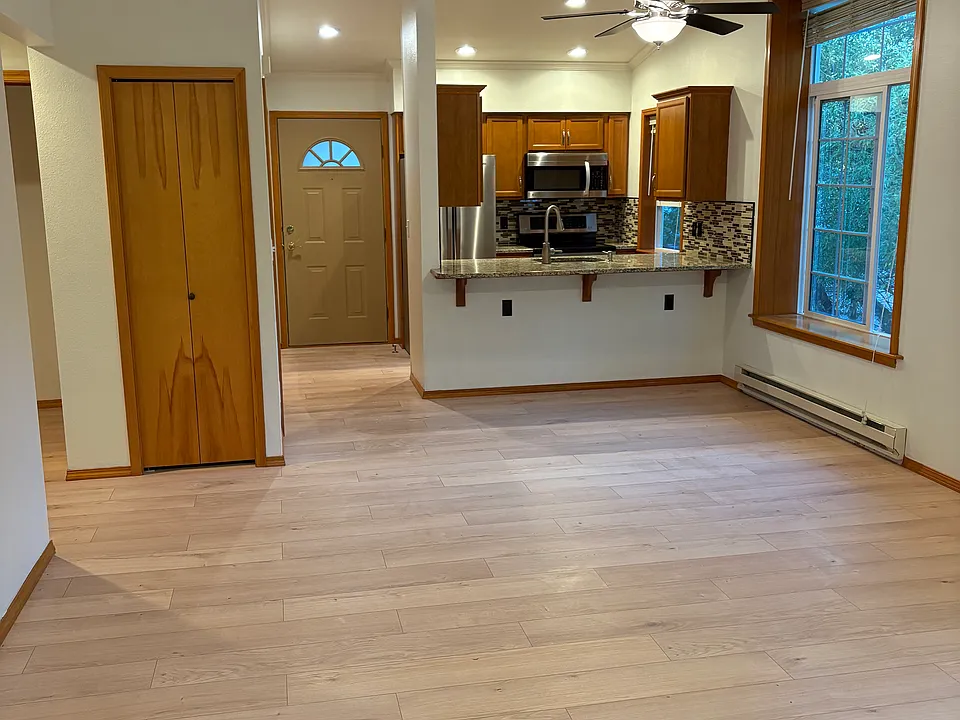 3358 Southbend Pl #201
