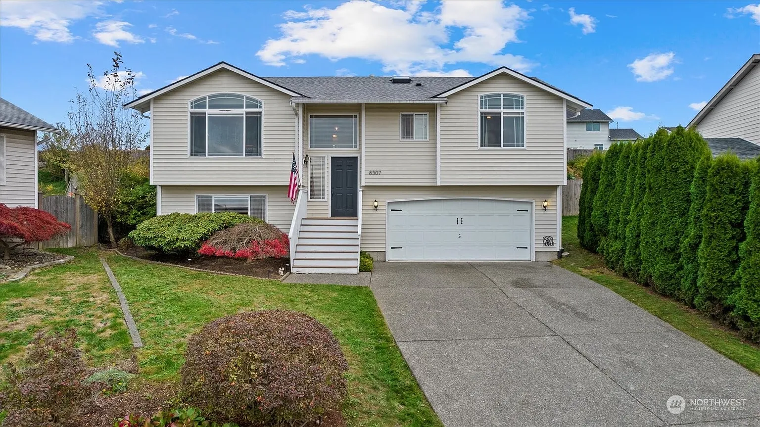 8307 77th Avenue NE photo 1