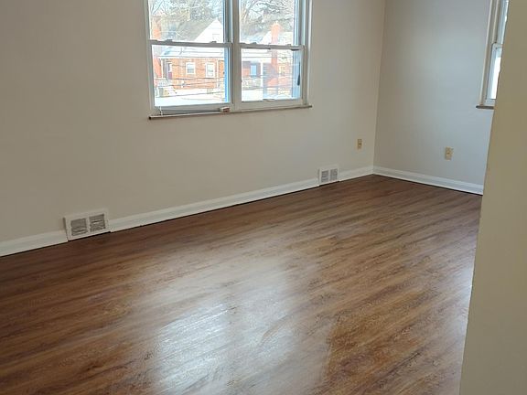 3rd image of 3061 Hegry Cir #2