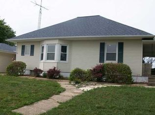 1230 E 1100 N, Plainville, IN 47568