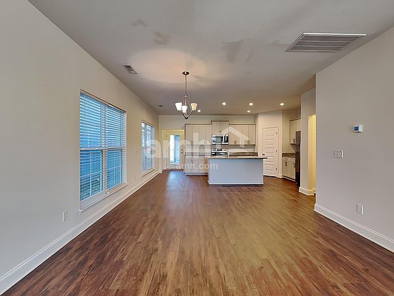 5th image of 5500 Central Grove Sq