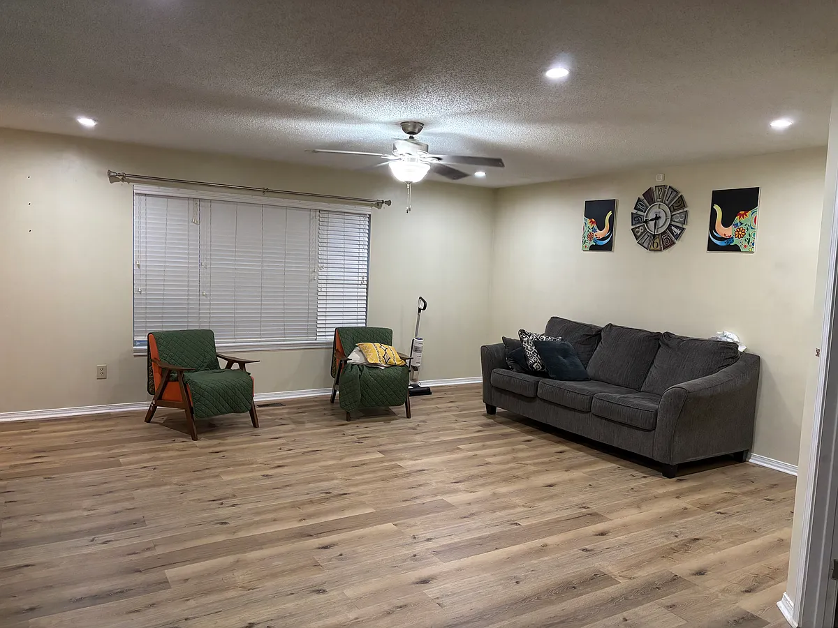 Building Photo - 2256 S Sweetbriar Ct