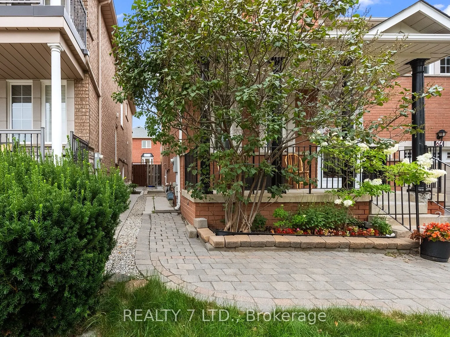 2 bed, $2,050 — Photo 3
