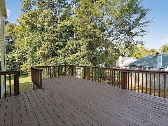 5th image of 3737 Waldrop Rd