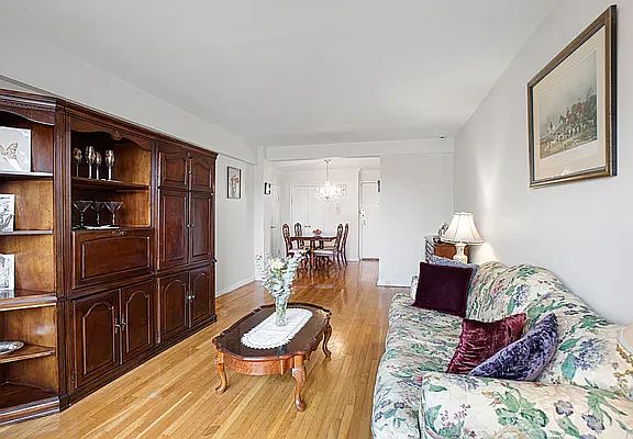2nd image of 46-01 39th Ave #617