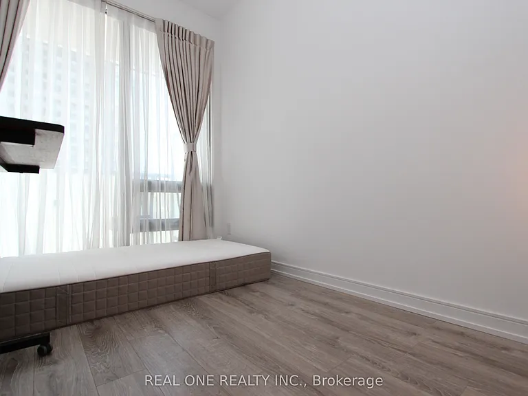 50 Charles St E #1801 — Photo 11