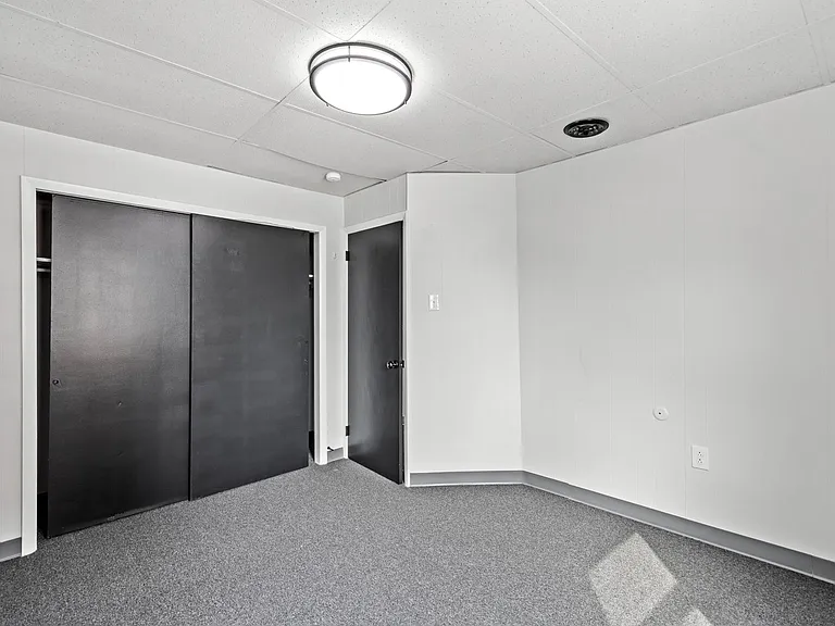 412 Mill Street — Photo 11