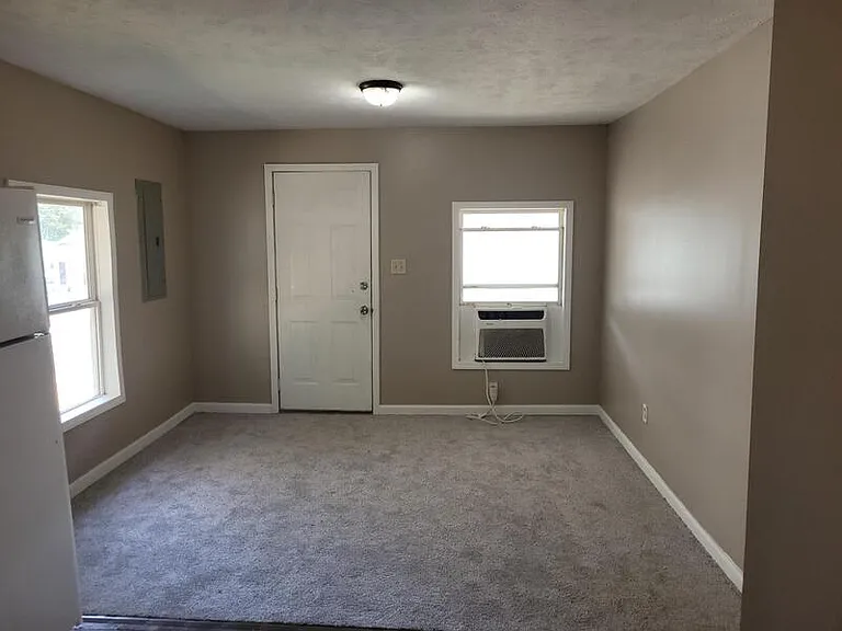 313 Reynolds Ave — Photo 3