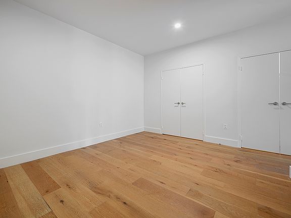 4th image of 275 Park Ave APT 3O