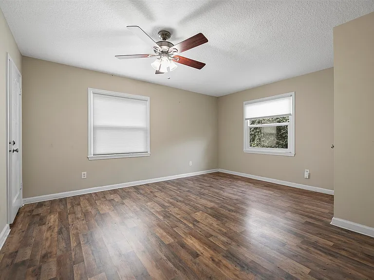 115 Marlin Ave — Photo 24