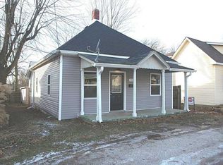 132 S Greenwood St, Greenwood, IN 46142