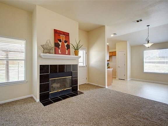 4th image of 200 Lakemont Dr