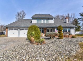 71 Oriskany Dr, Freehold, NJ 07728