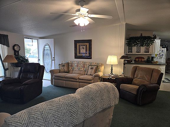 5th image of 2425 SE 31st Street