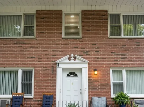 56 Wakelee Ave #29, Shelton, CT 06484