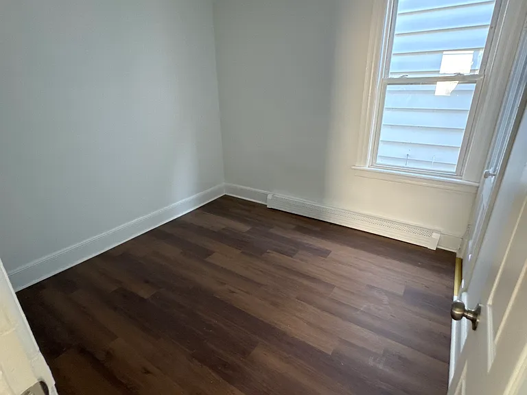 86-88 N 6th St #2 — Photo 13