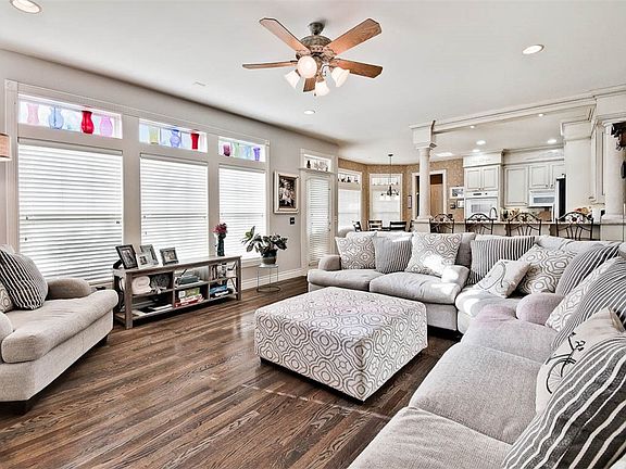 5th image of 5206 S 47th St