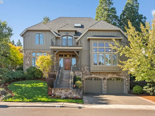 693 SW 68th Ter, Portland, OR 97225