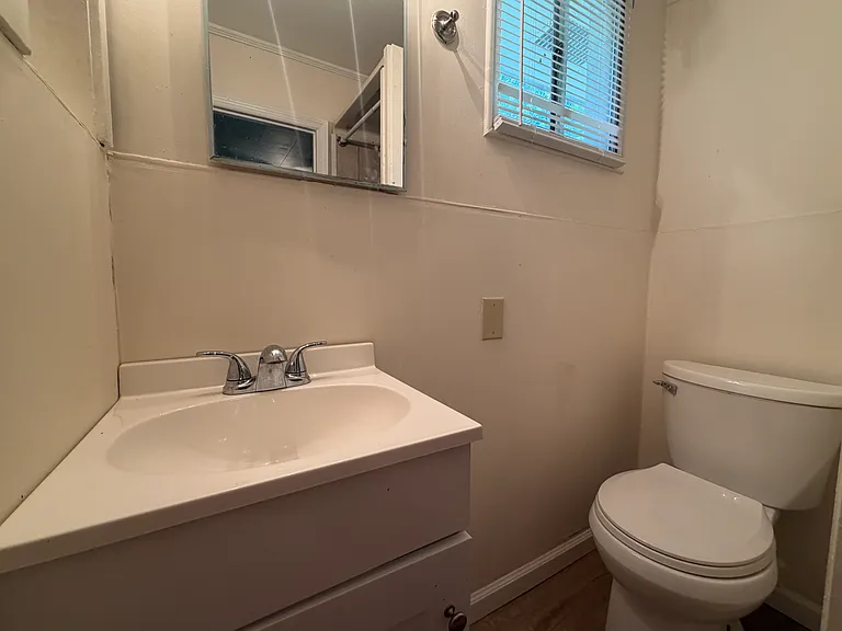 208 Vista Cir #B — Photo 12