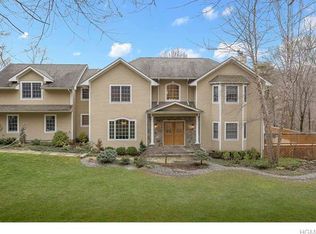 40 Stephenson Ter, Briarcliff Manor, NY 10510