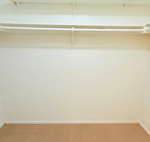 1033 Fontana Dr — Photo 16