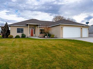2421 N Road 54, Pasco, WA 99301