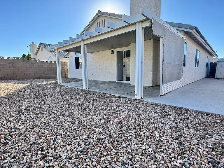 7032 Golden Desert Ave — Photo 16