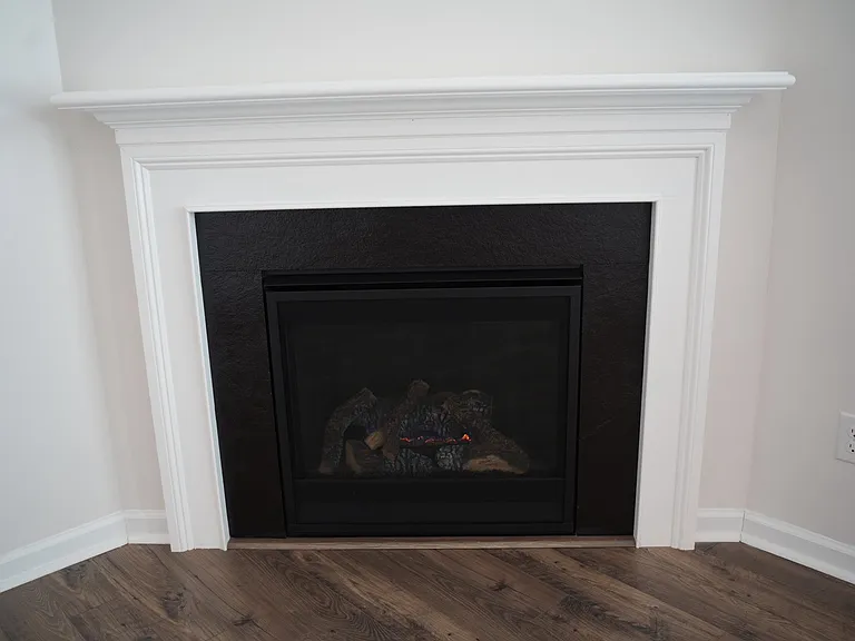 670 Hollyrose Cir — Photo 13