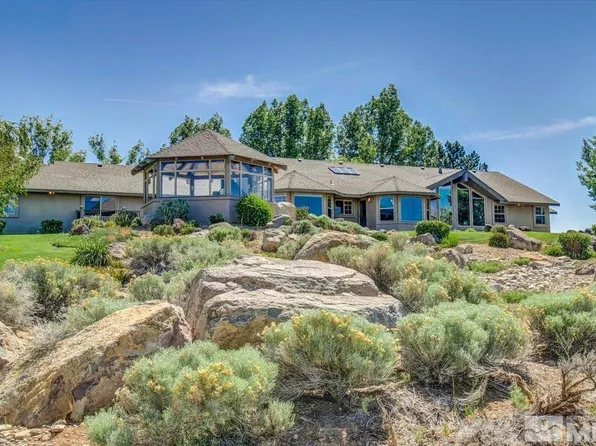 1525 Desert Gold Ct, Gardnerville, NV 89410