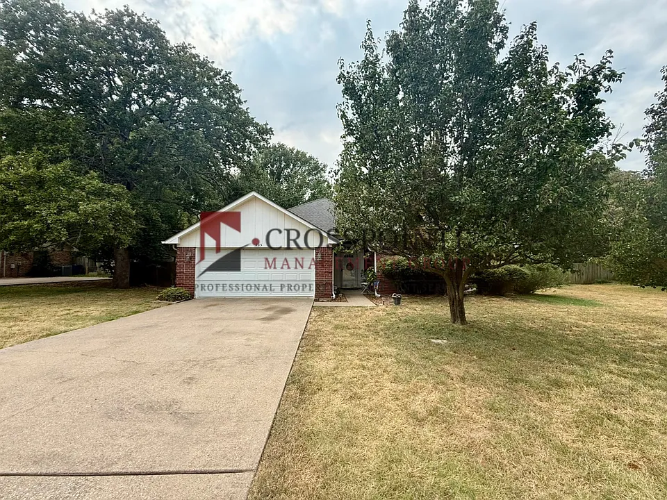 205 Charles Dr