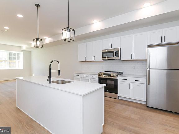 5th image of 100 Aura Rd APT 110