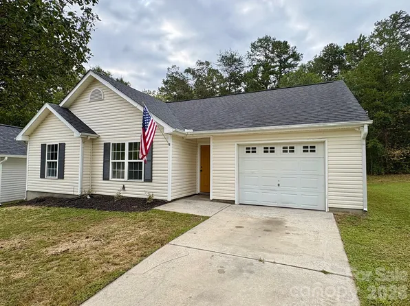 3024 Westwinds Ct, Charlotte, NC 28214