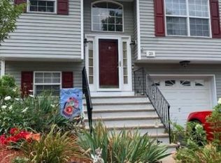25 Oak Point Dr #25, Hamburg, NJ 07419