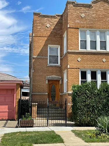 3541 N Lowell Ave #2 Photo 1