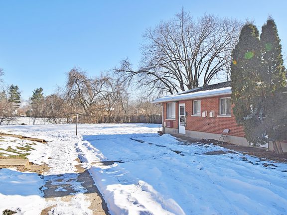 2nd image of 7256 Boleyn Dr #3