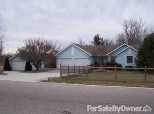 14880 Austrian Pine Trl, Wamego, KS 66547