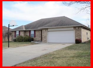 706 S Redwood Ct, Nixa, MO 65714