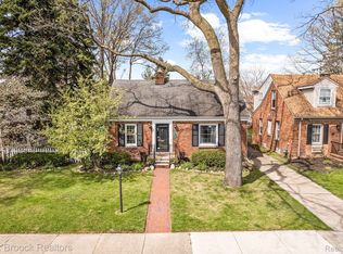 23034 Wilson Ave, Dearborn, MI 48128
