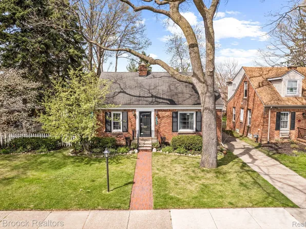 23034 Wilson Ave, Dearborn, MI 48128