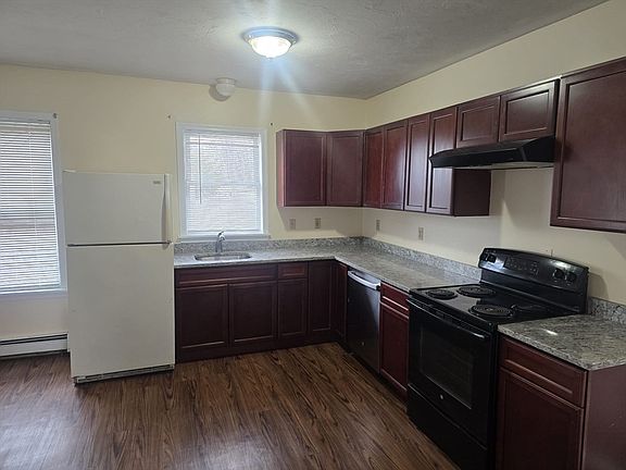 2nd image of 26 Loring St #3
