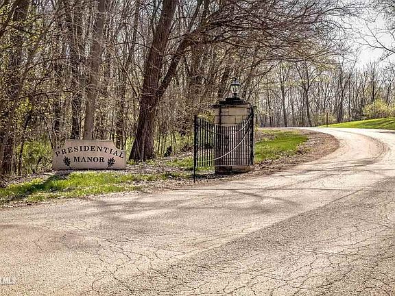 4th image of 66 Ford Dr